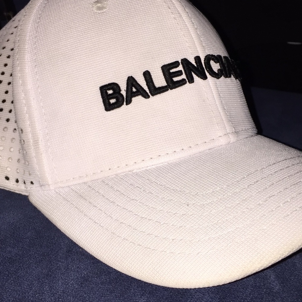 Balenciaga hat unisex